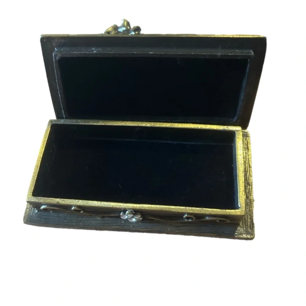 Vintage Borghese Recumbent Lion box. - Picture 6 of 7